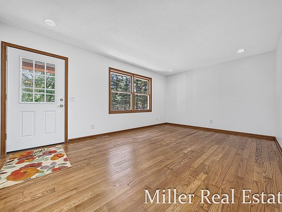 3rd image of 525 W Marshall St
