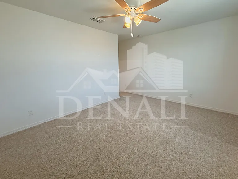 11326 E Unger Ave — Photo 22