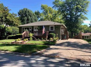 527 S Johnson St, Macomb, IL 61455