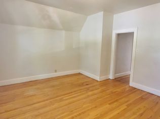 218 N Oakland Ave APT A, Green Bay, WI 54303