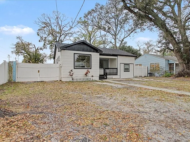 4004 N Munro St — Photo 10