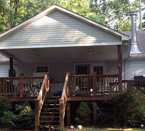 3rd image of 467 Meadowlark Ln