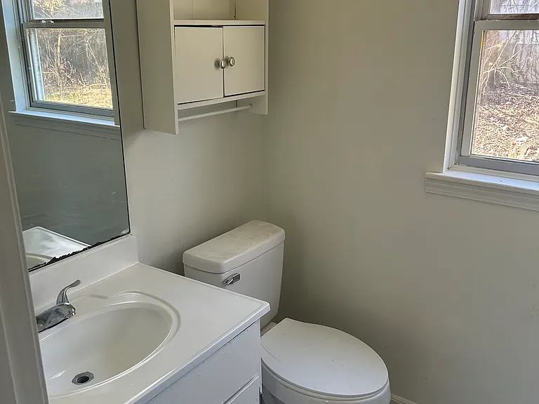 329 W Highland St #0 — Photo 12