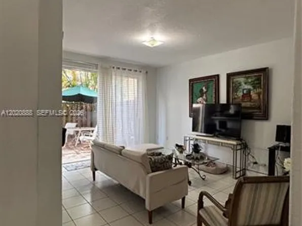 6920 NW 177th St #Cu-q101, Hialeah, FL 33015