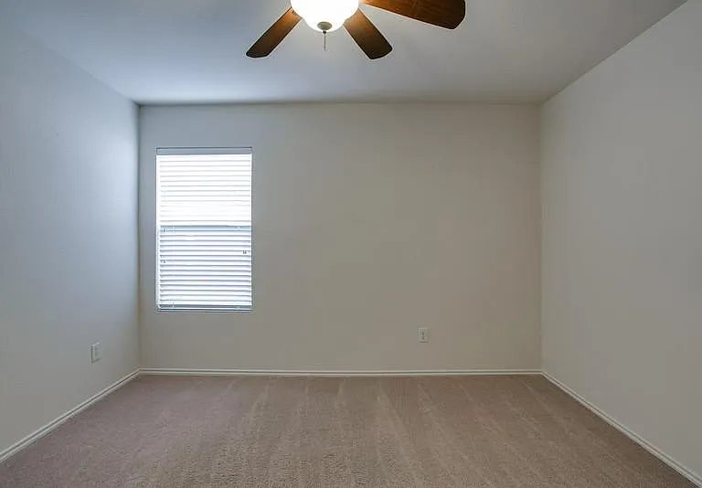 4541 Martingale View Ln — Photo 5