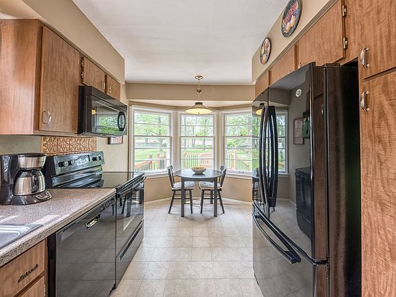 3rd image of 4430 Schmittwoods Ct