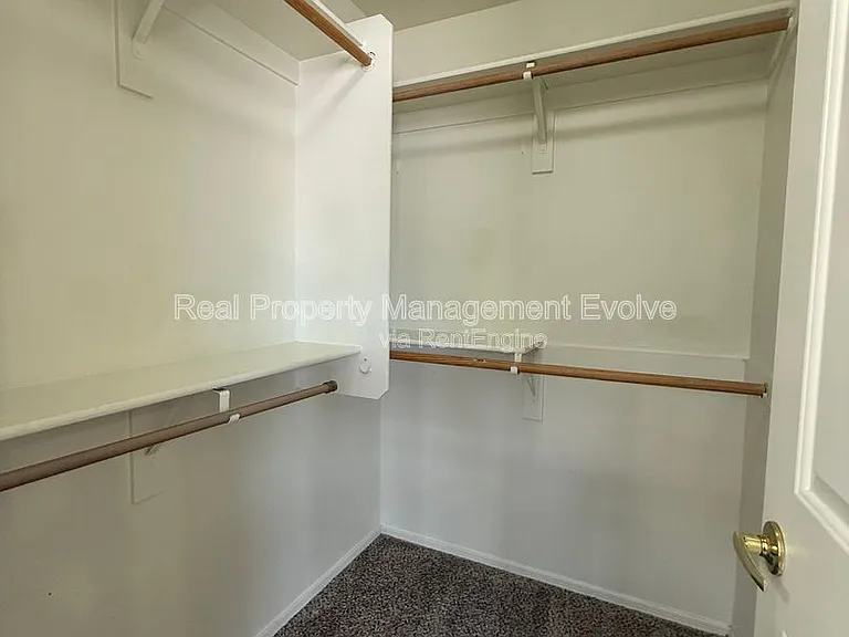 1225 W Shumway Farm Rd — Photo 24