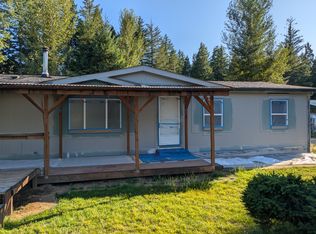 54744 Caddis Ln, Blue River, OR 97413