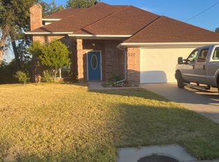 539 Woodcreek Dr, Midlothian, TX 76065