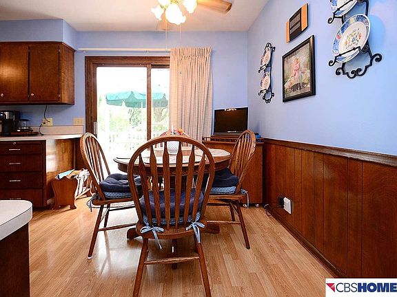 5th image of 8803 Holmes St