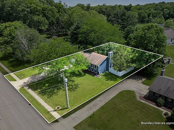 3rd image of 443 Steam Corners Rd