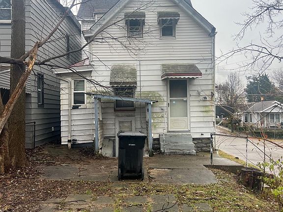 4th image of 300 Washington Ave