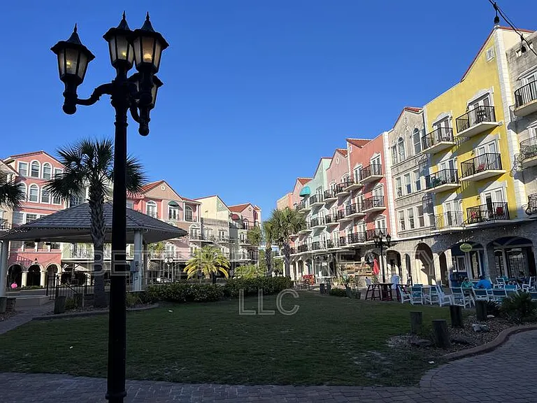 101 Palm Harbor Pkwy — Photo 36