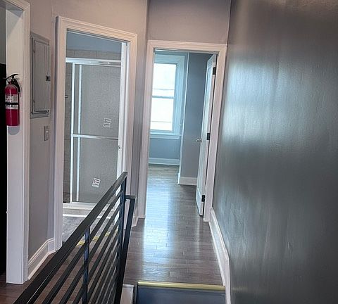 5th image of 3932 N 8th St #2