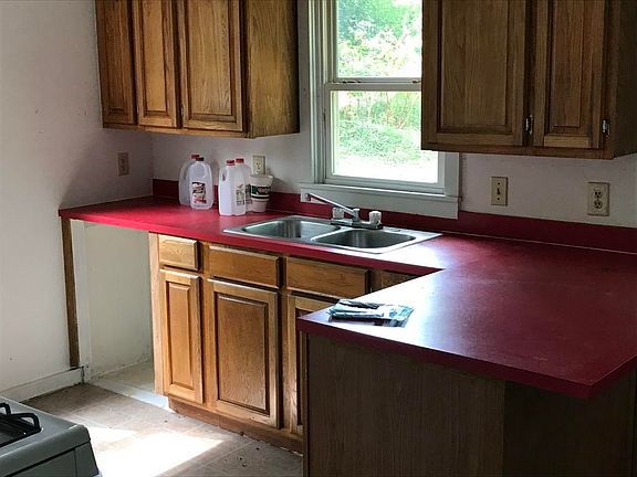 3rd image of 125 County Road 3503