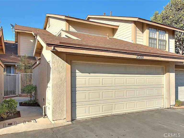 25205 Chestnutwood — Photo 2