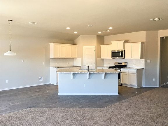4th image of 1120 Chad Dr