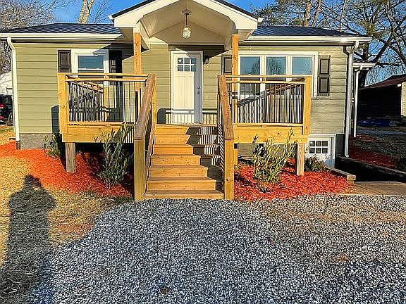 2nd image of 1703 Bumgarner Dr