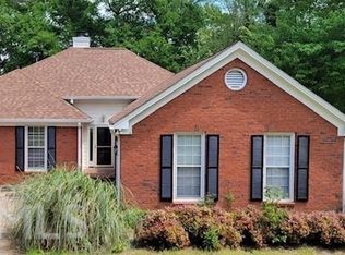 1147 Kings Arm Ct, Lawrenceville, GA 30043