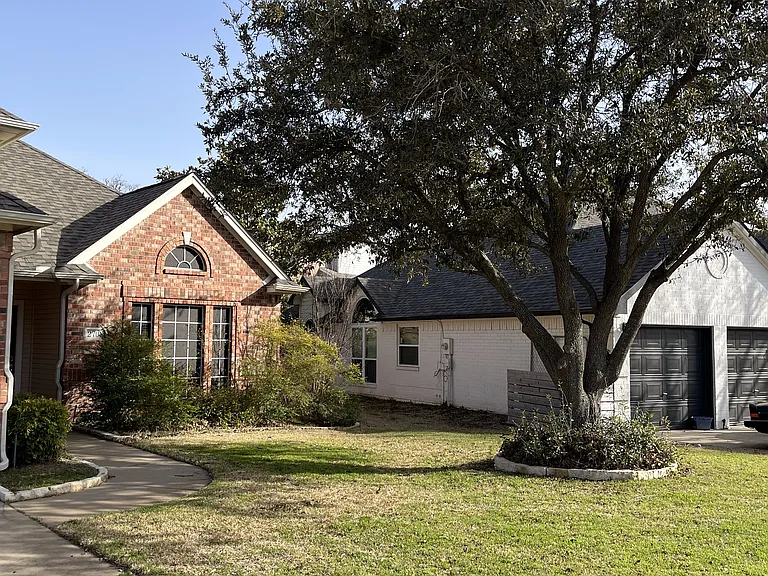 2708 Willow Creek Ct — Photo 38