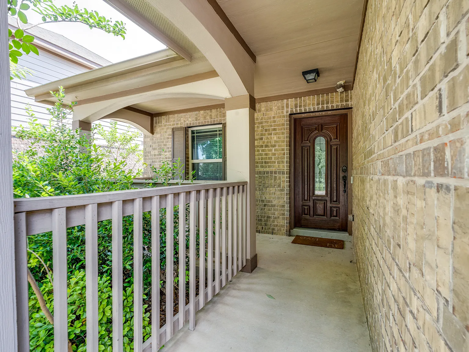 3 bed, 1565 sqft, $1,900 — Photo 3