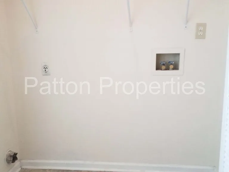 117 Green Rose Rd — Photo 6