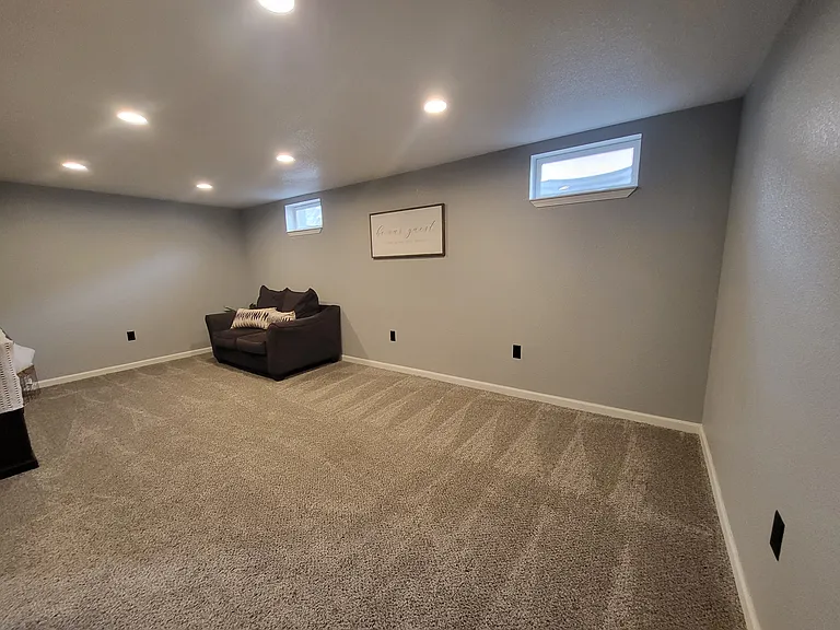 3220 Laramie St — Photo 9