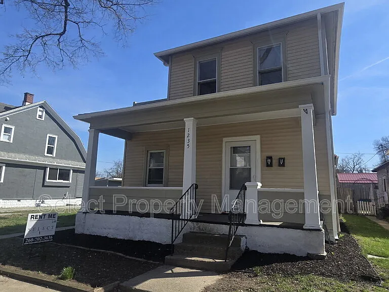 1235 Huestis Ave #B — Photo 2