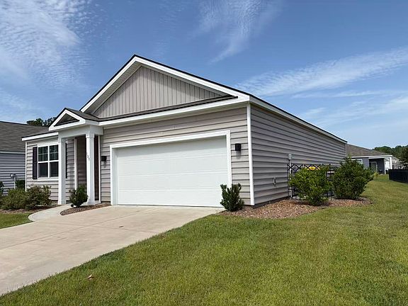 2nd image of 105 Coopers Rise