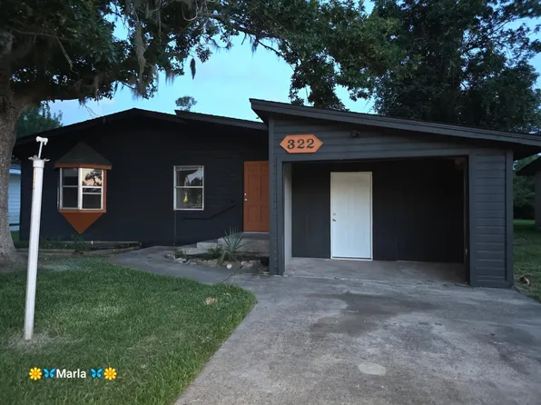 322 Circle Way St, Lake Jackson, TX 77566