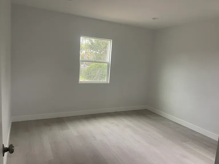 14287 Polk St — Photo 19