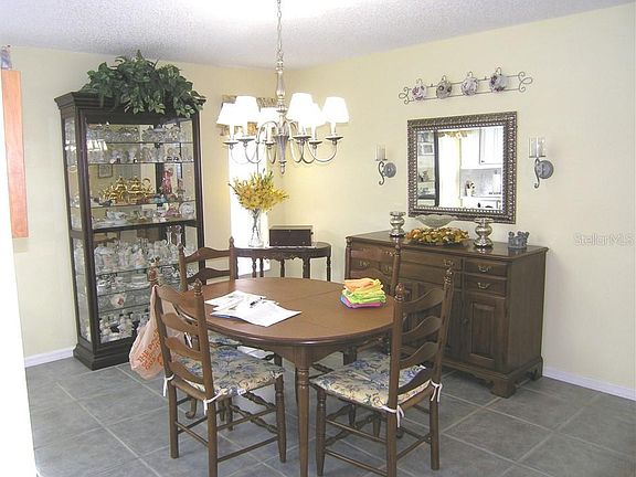 3rd image of 1605 Leland Dr #72