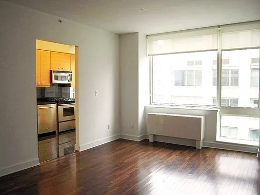 Rented by Sotheby's International Realty | media 38