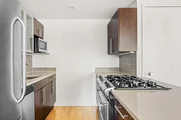 Sold by Erica Sullivan, LREB | media 5