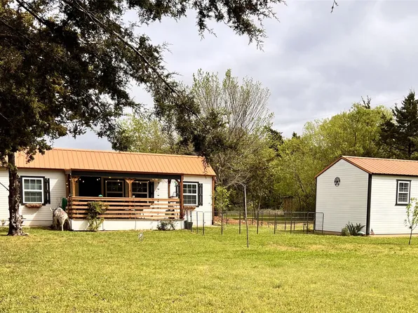 72 Meadow Ln, Gordonville, TX 76245