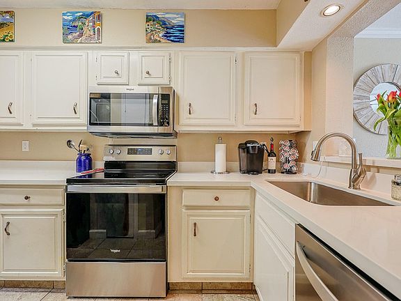 5th image of 11515 Burdine St APT 505