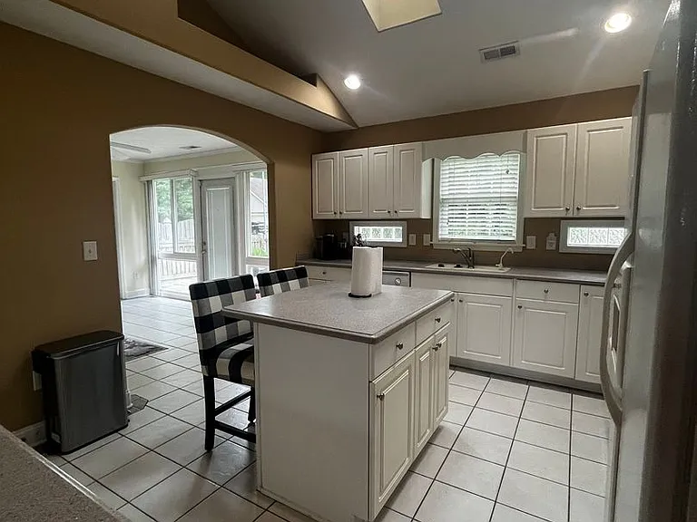 403 Neuchatel Rd — Photo 5