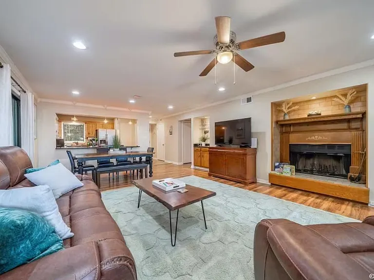 200 Hamilton Oaks Dr #J2 — Photo 5