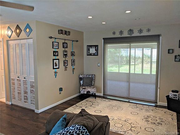 4th image of 9435 N Milam Way