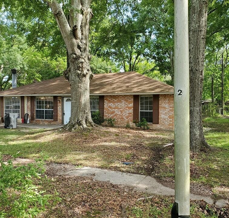 1st image of 4208 Gwendolyn Dr