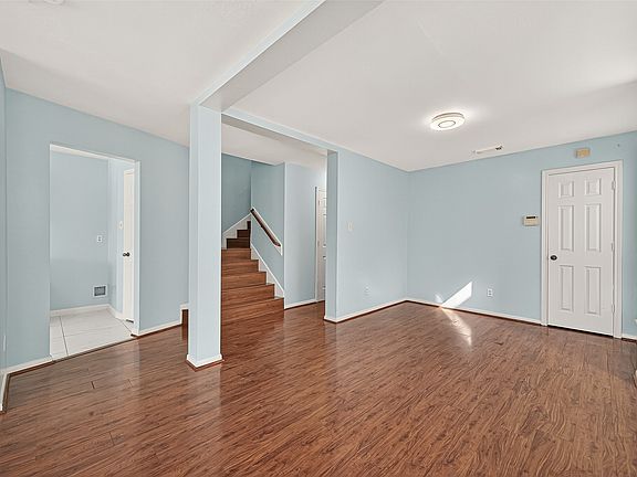 5th image of 6710 Bellaire Gardens Dr #6710