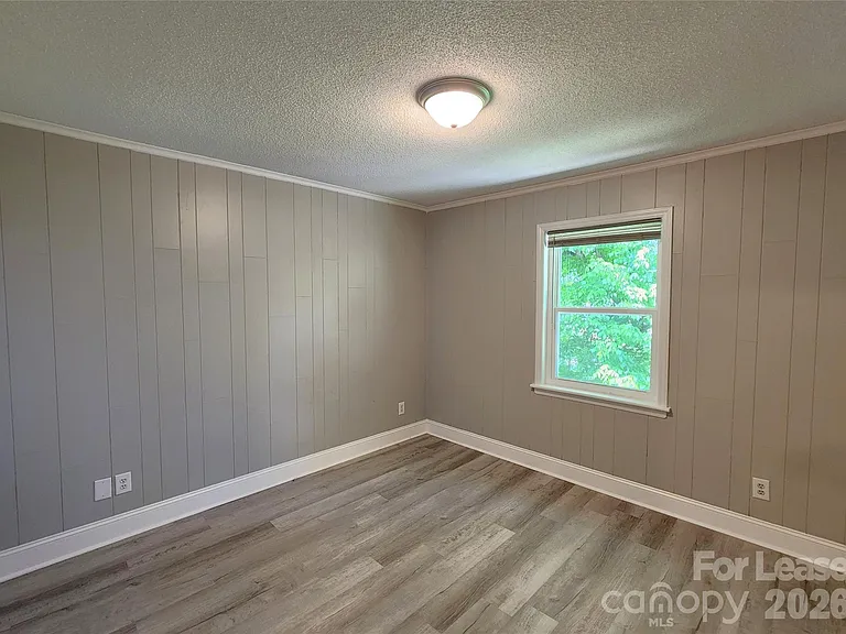3340 Silver Stream Rd — Photo 15