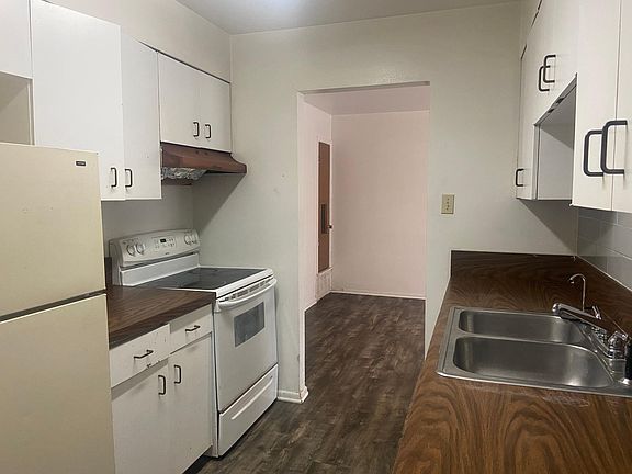 5th image of 732 Barchester Dr
