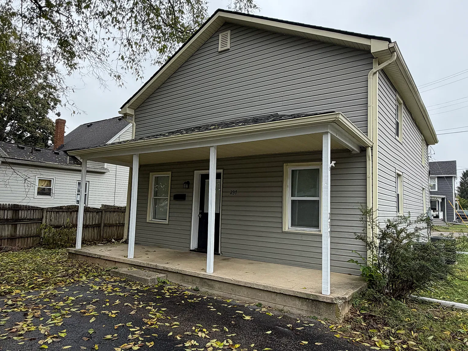 2 bed, 900 sqft, $1,400 — Photo 1