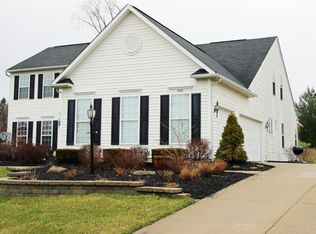 4945 Shining Willow Blvd, Stow, OH 44224