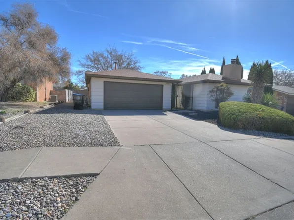 8212 Tina Dr NE, Albuquerque, NM 87109
