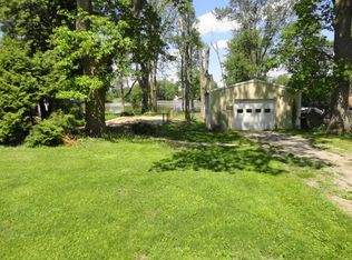 3100 S Robyn Dr, Pleasant Lake, IN 46779