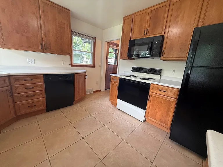 5312 Winnequah Rd — Photo 4