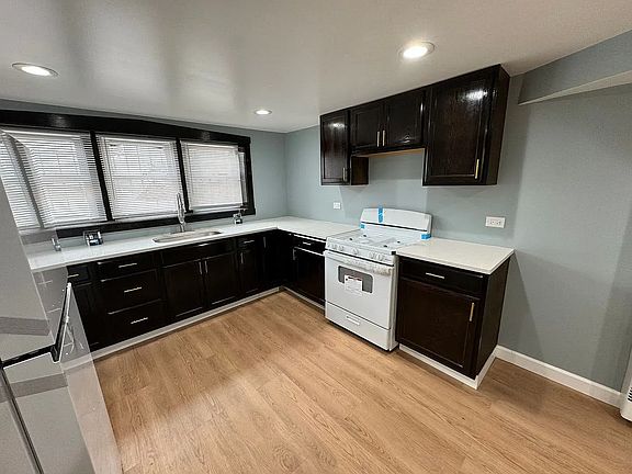 2nd image of 6611 S Saint Louis Ave #G2