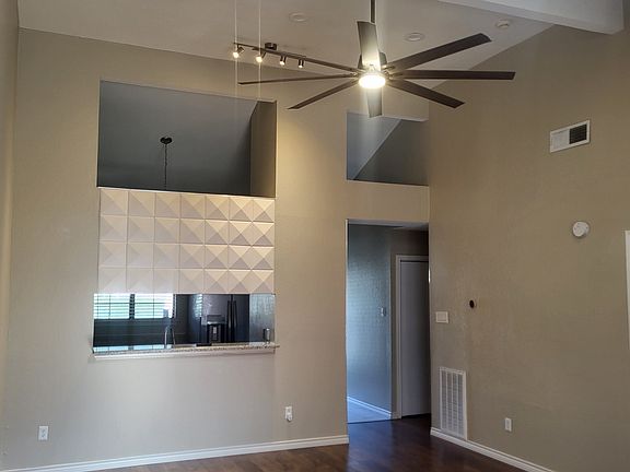 Dining/Living Open concept